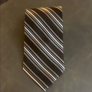 Burma Bibas tie